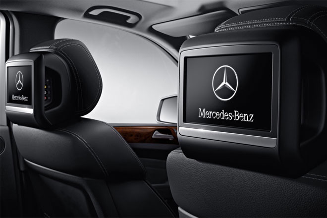 Mercedes rear seat entertainment #6