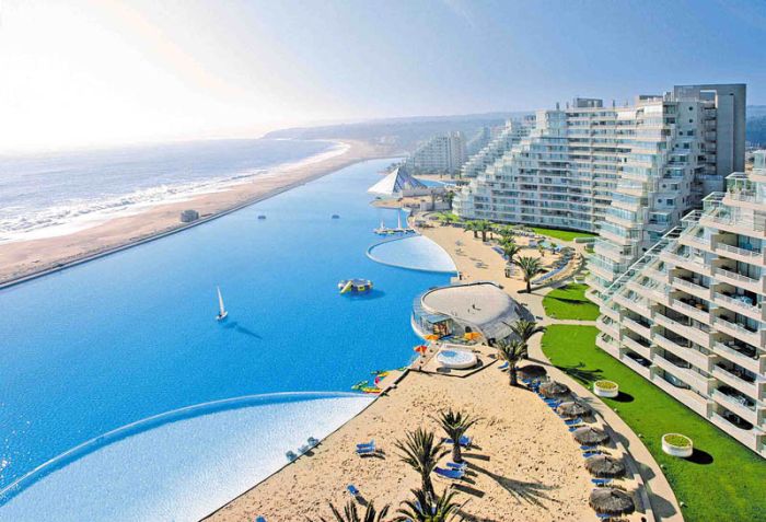 San Alfonso Dal Mar has the largest swimming pool in the world