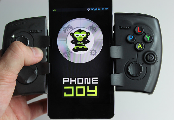 PhoneJoy Play Gamepad - Turn your Smartphone to a Game console