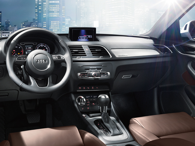 Audi Q3 interior view
