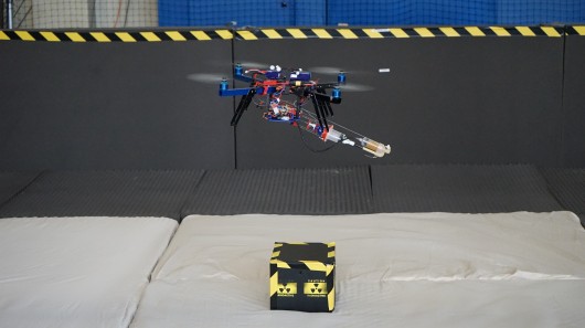 Foam-squirting Quadcopter: Flyong 3-D Printer/Drone